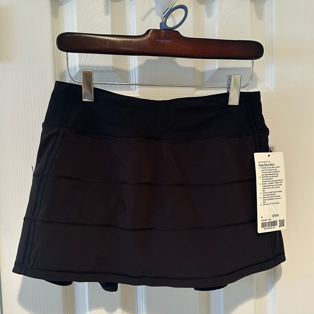 Luluemon Pace Rival MR skirt size 4 black